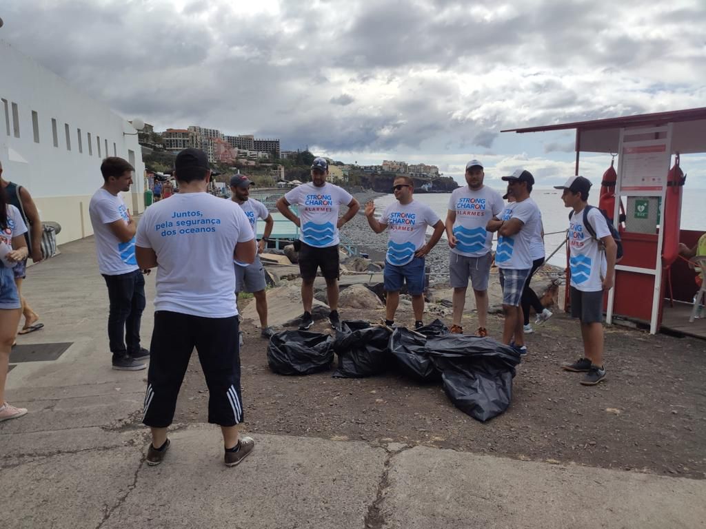 STRONG CHARON promotes waste collection on beaches